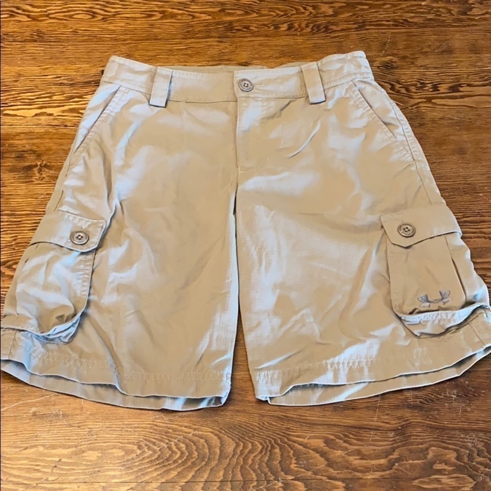 𝅺under Armour quick Dri khakis